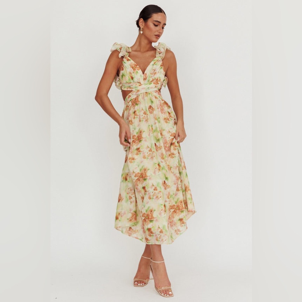 Selfie Leslie Madara Lace-Up Back Floral Maxi Dress Orange Sage Size Small